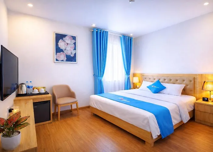 Khách sạn Rosy Hạ Long