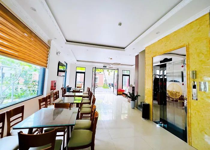 Khách sạn Rosy 2*